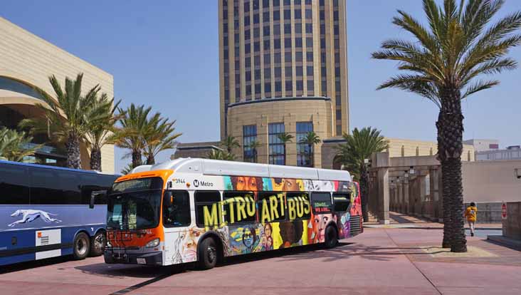 LA Metro New Flyer Xcelsior XN40 3944